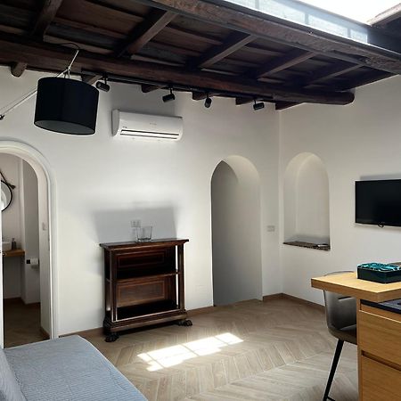 Trastevere Suite Apartment Rome Bagian luar foto